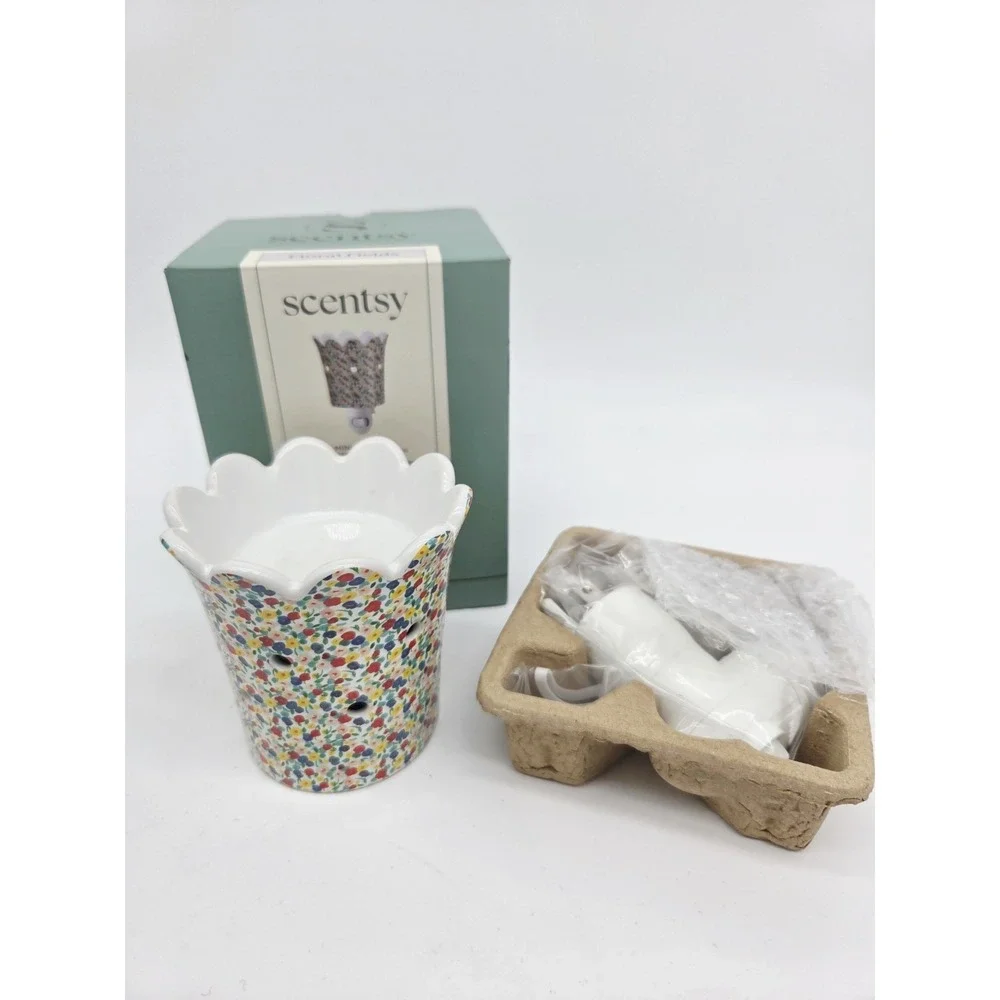 Scentsy Floral Fields Mini Wax Warmer With Bulb Multi Color Plug In Nightlight